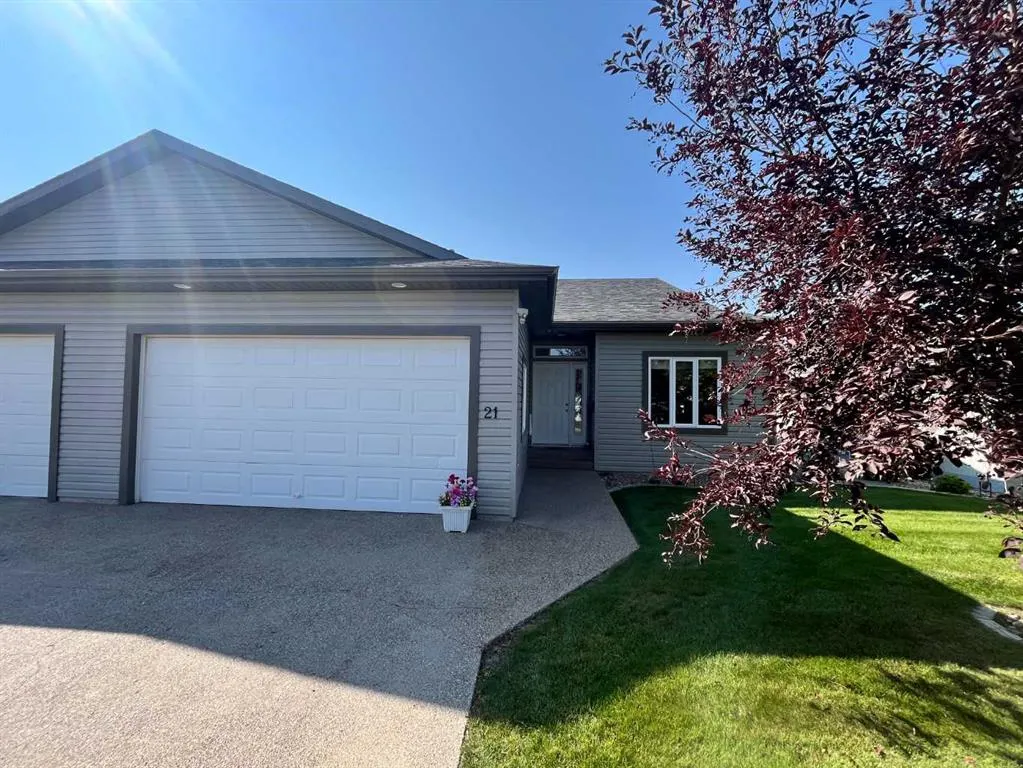 21 Fairway Village