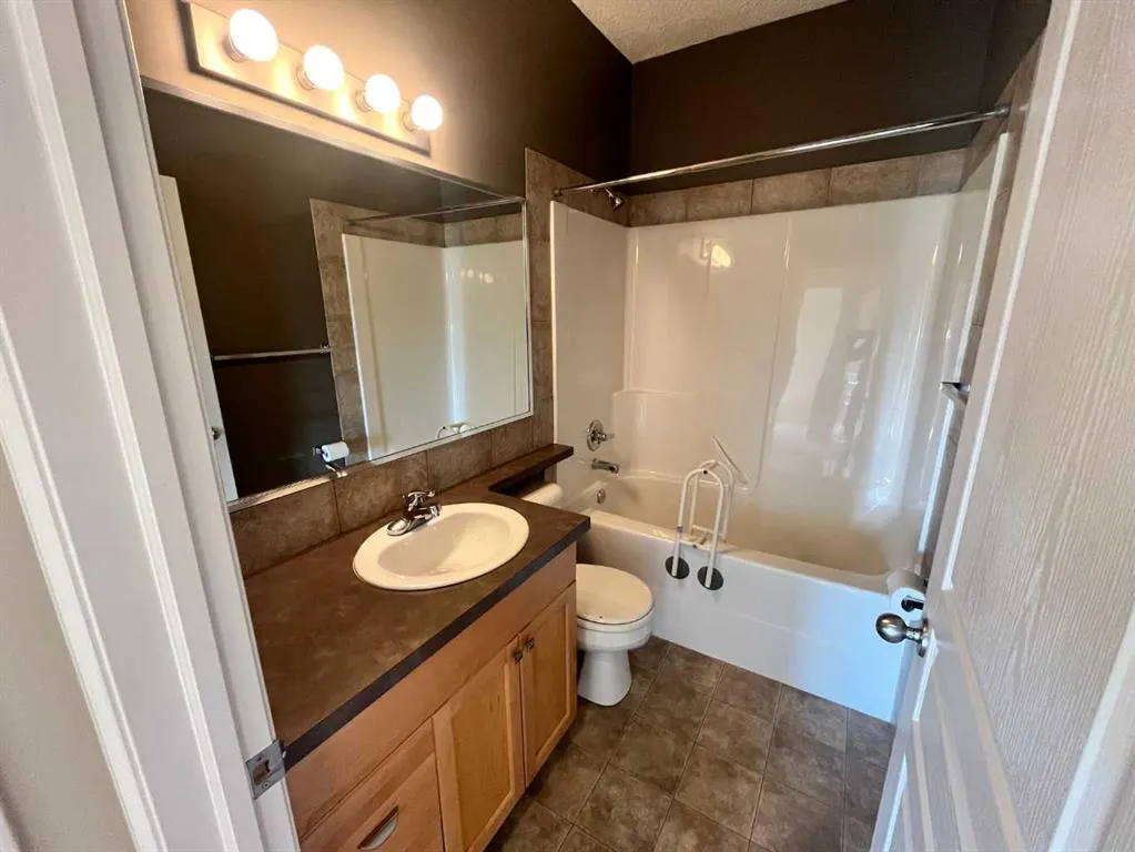 21 Fairway Village