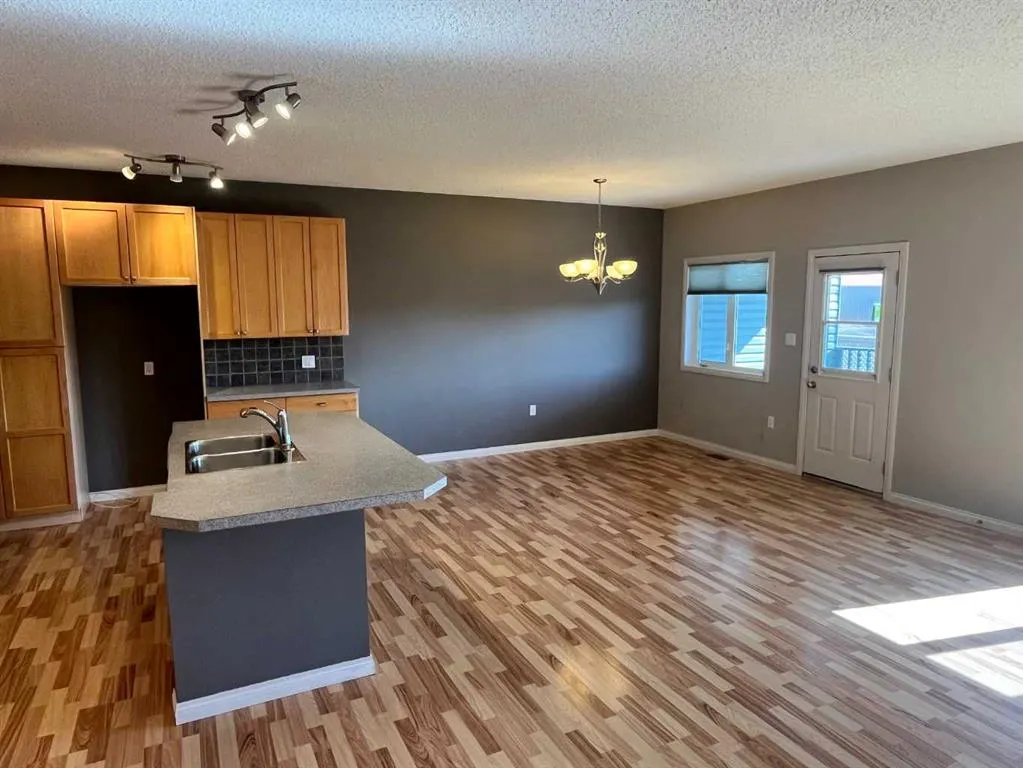 21 Fairway Village