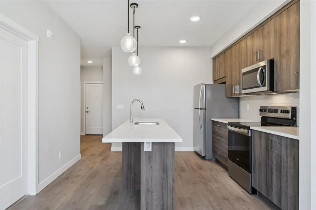 700 Shawnee Square SW, #412