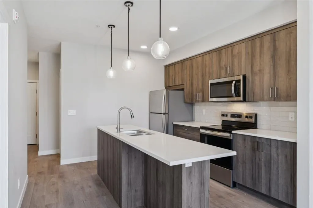 700 Shawnee Square SW, #412