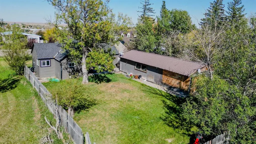 54 8 Avenue W