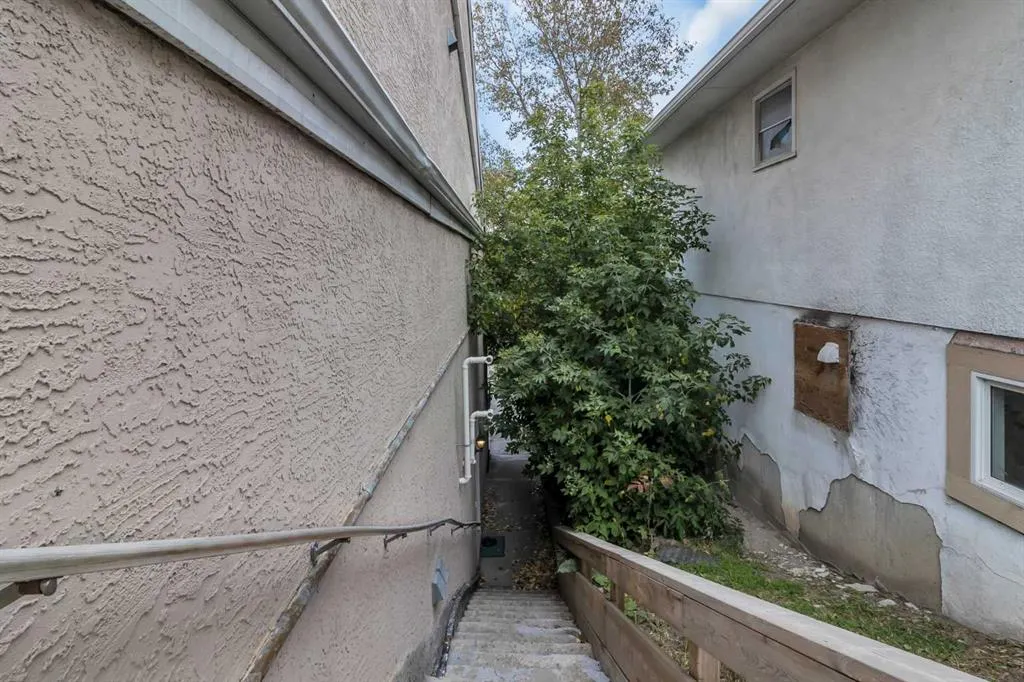 3726 Centre Street NE, #11