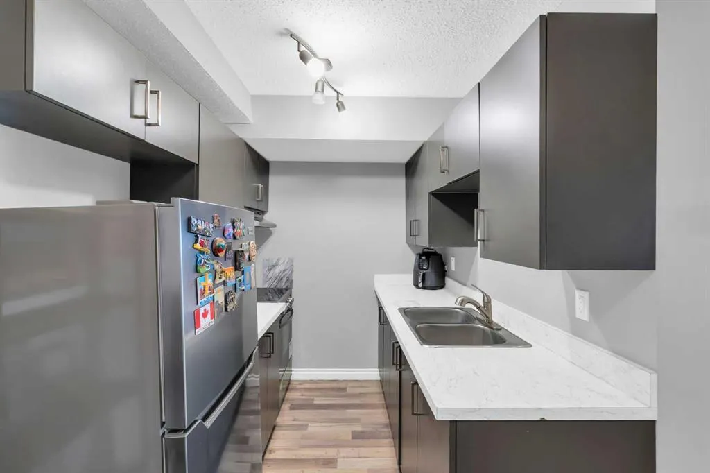 3726 Centre Street NE, #11