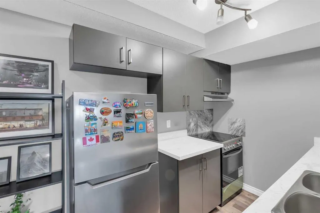 3726 Centre Street NE, #11