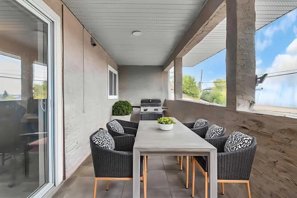 3726 Centre Street NE, #11