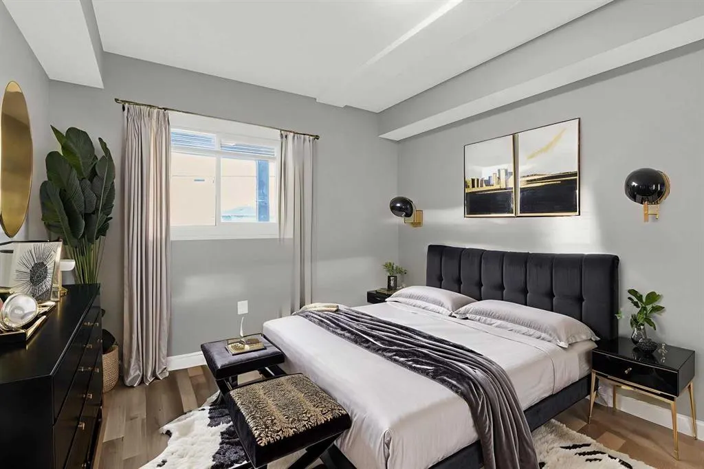 3726 Centre Street NE, #11