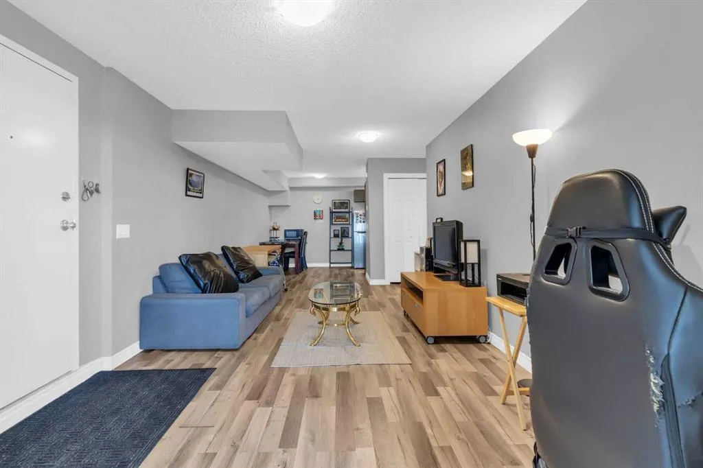3726 Centre Street NE, #11