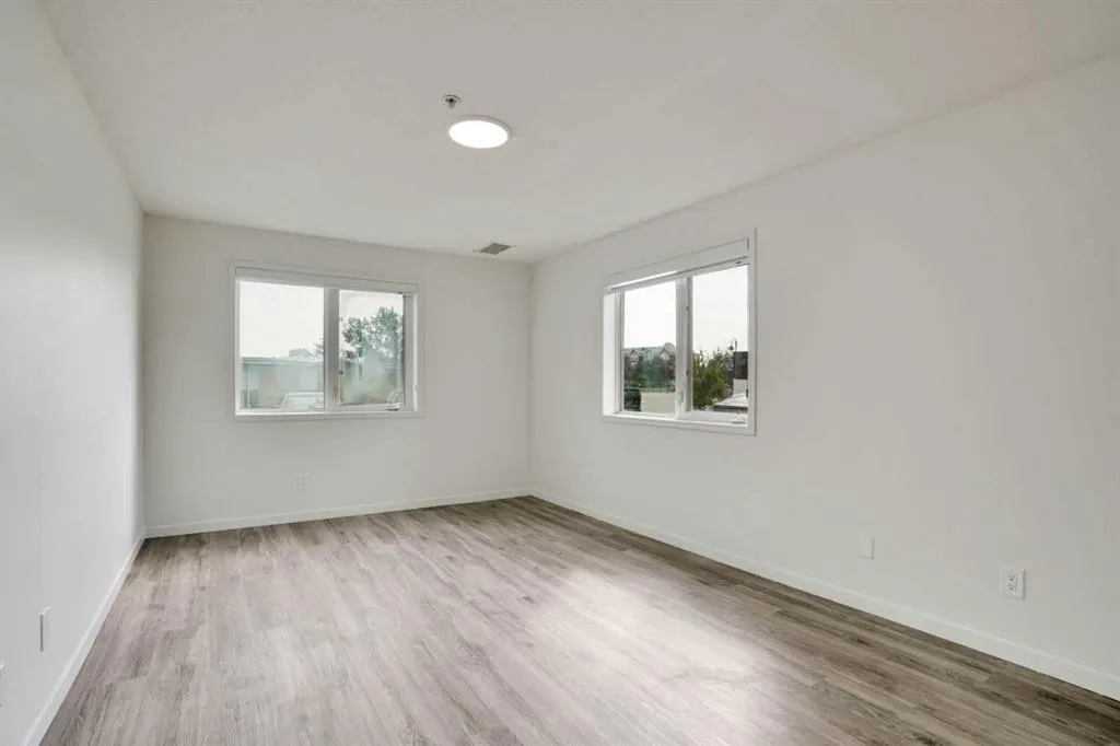 300 Edwards Way NW, #107