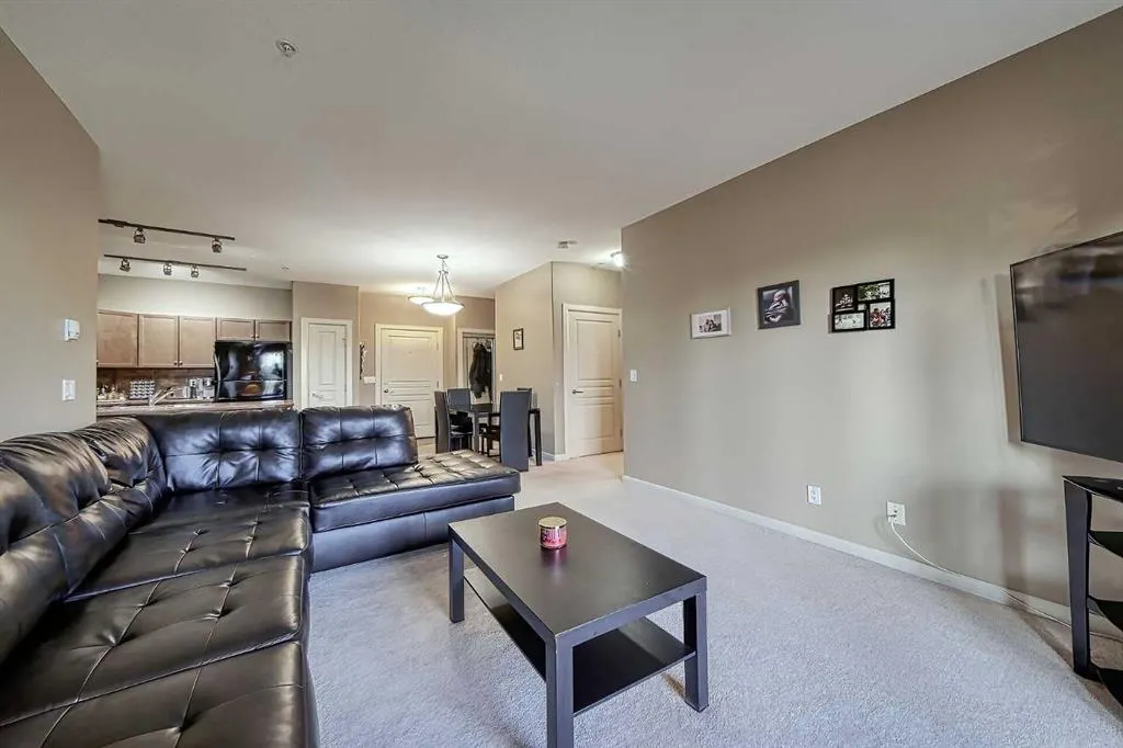 52 Cranfield Link SE, #242
