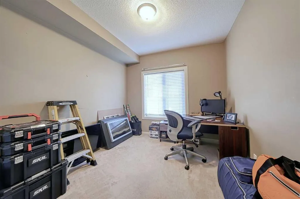 52 Cranfield Link SE, #242