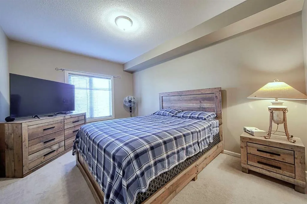 52 Cranfield Link SE, #242