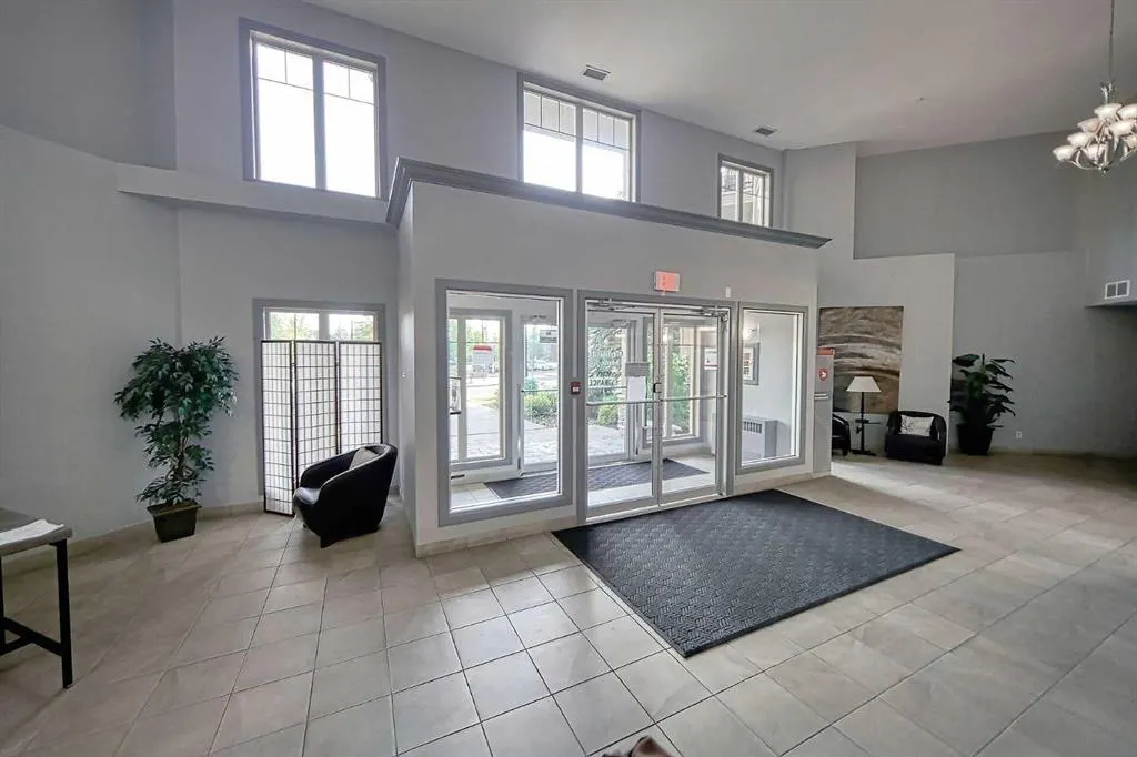 52 Cranfield Link SE, #242