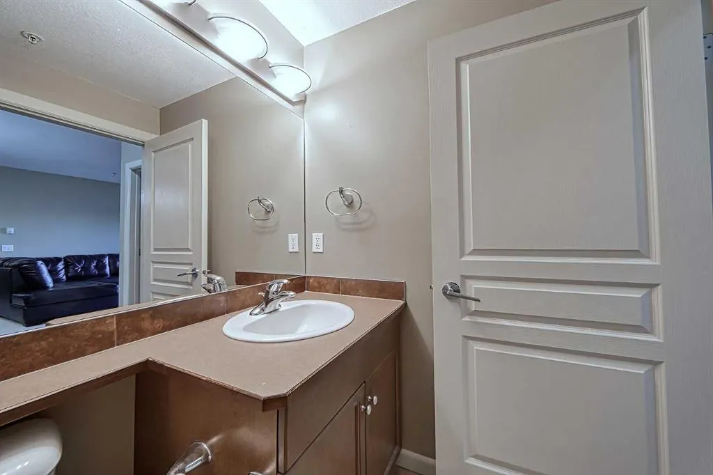 52 Cranfield Link SE, #242
