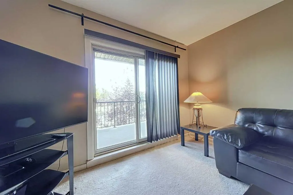 52 Cranfield Link SE, #242