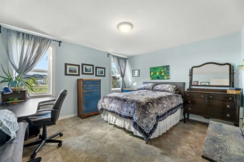 49 Bluebird Drive