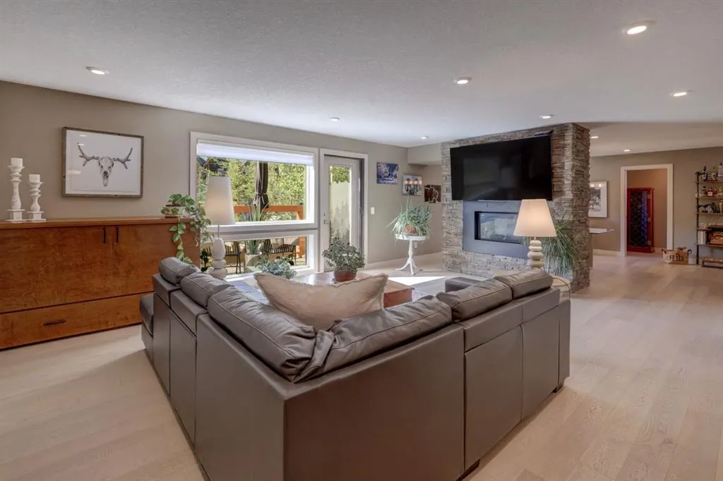 105 Stewart Creek Rise, #803