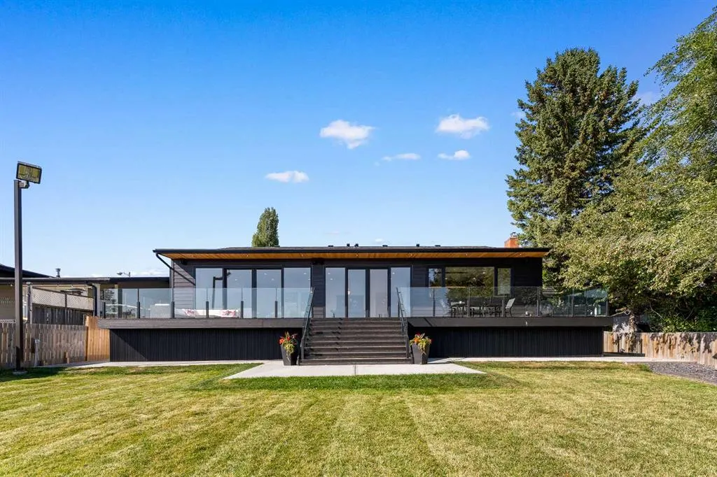 692 West Chestermere Drive
