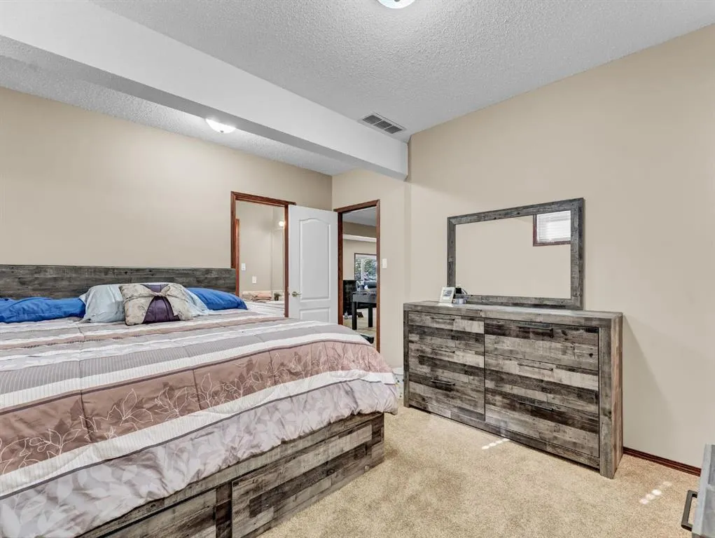 2 Vintage Meadows Court SE