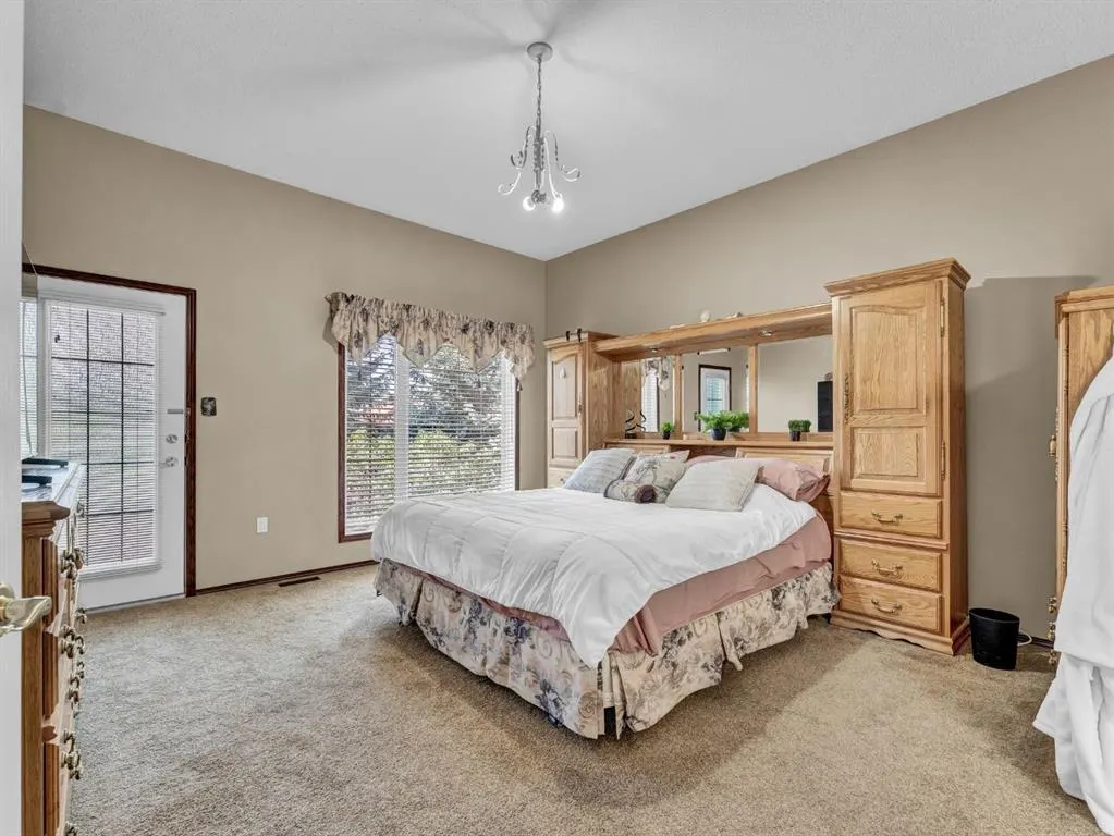2 Vintage Meadows Court SE