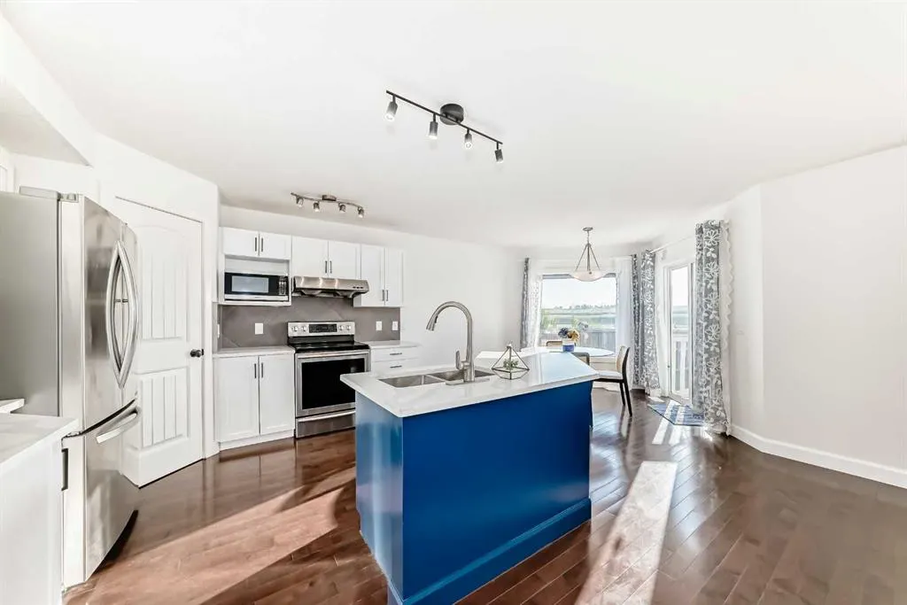 83 Bridlecrest Street SW