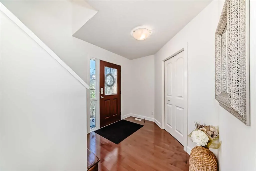 83 Bridlecrest Street SW