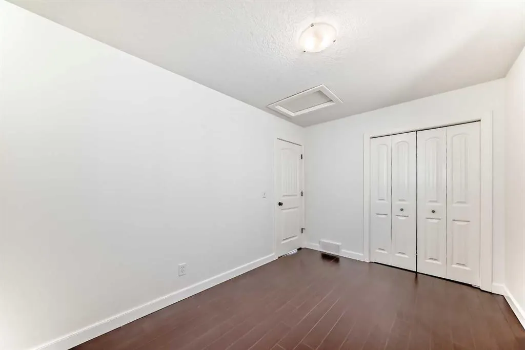83 Bridlecrest Street SW