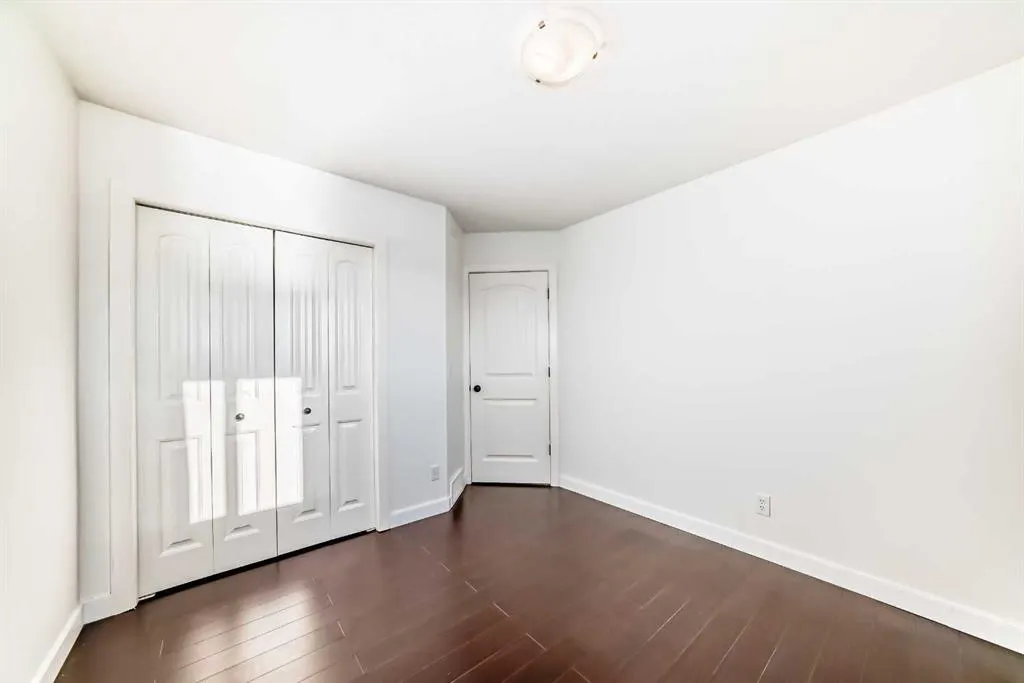 83 Bridlecrest Street SW