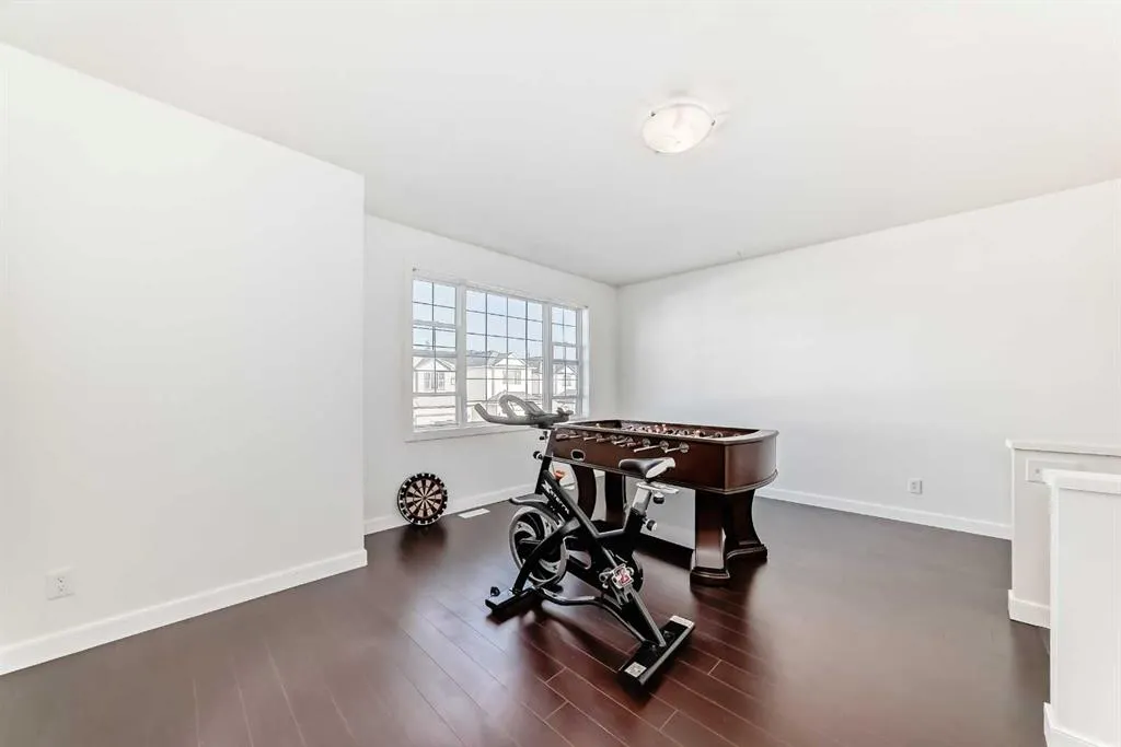 83 Bridlecrest Street SW
