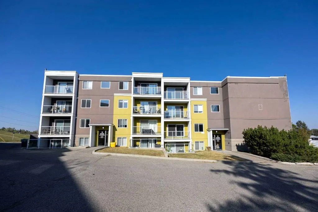 4455D Greenview Drive NE, #204