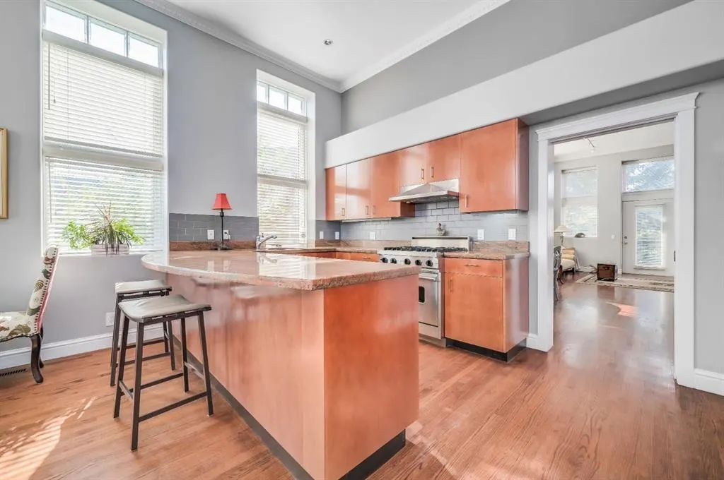 3650 2 Street SW, #202