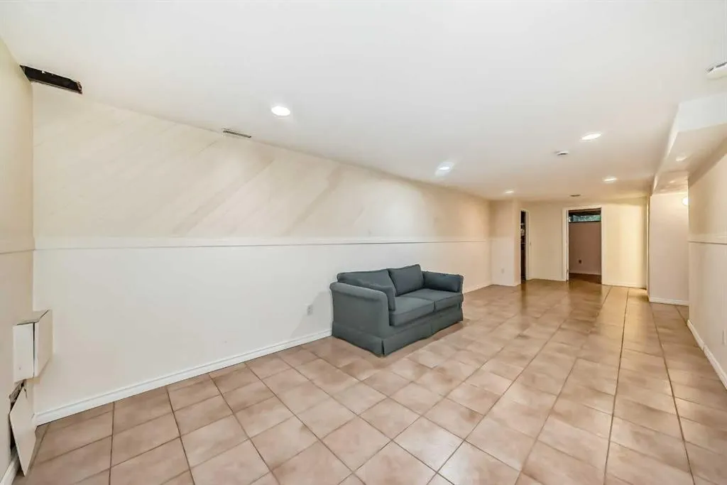 5531 Dalhart Hill NW