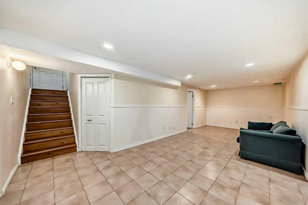 5531 Dalhart Hill NW