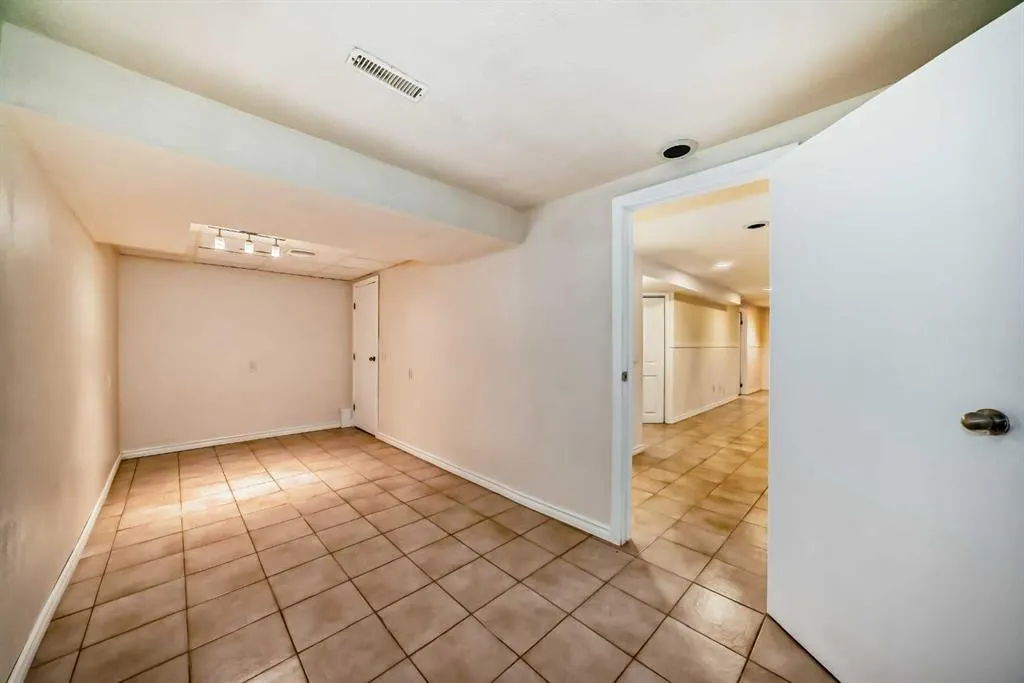 5531 Dalhart Hill NW