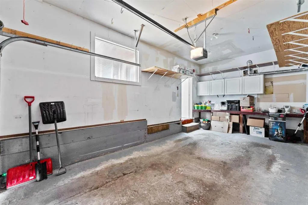 12 Cedargrove Road SW