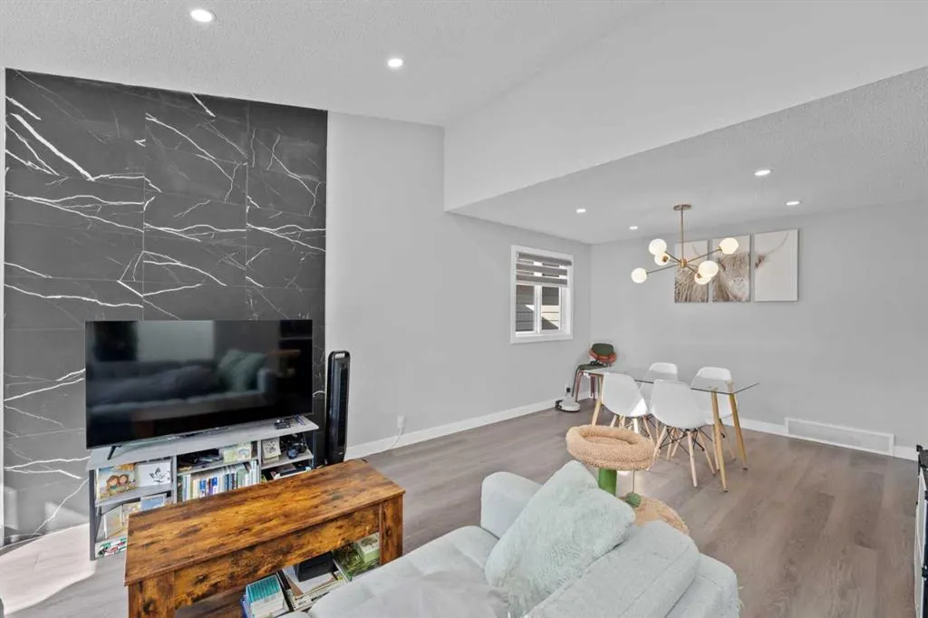 12 Cedargrove Road SW