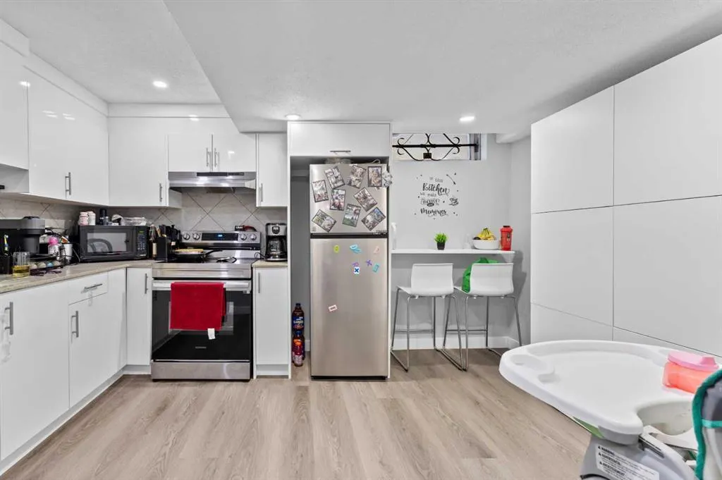 12 Cedargrove Road SW