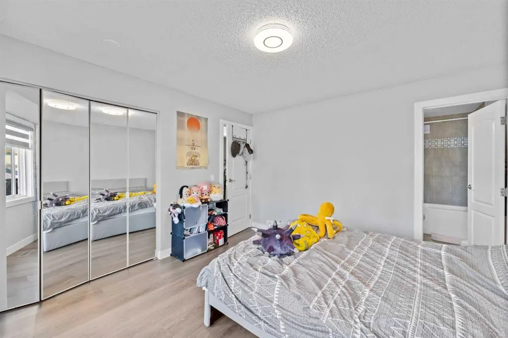 12 Cedargrove Road SW