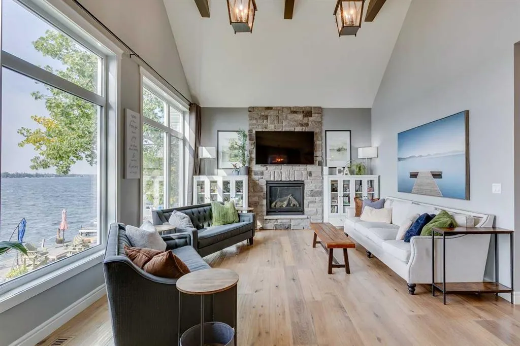 833 East Chestermere Drive