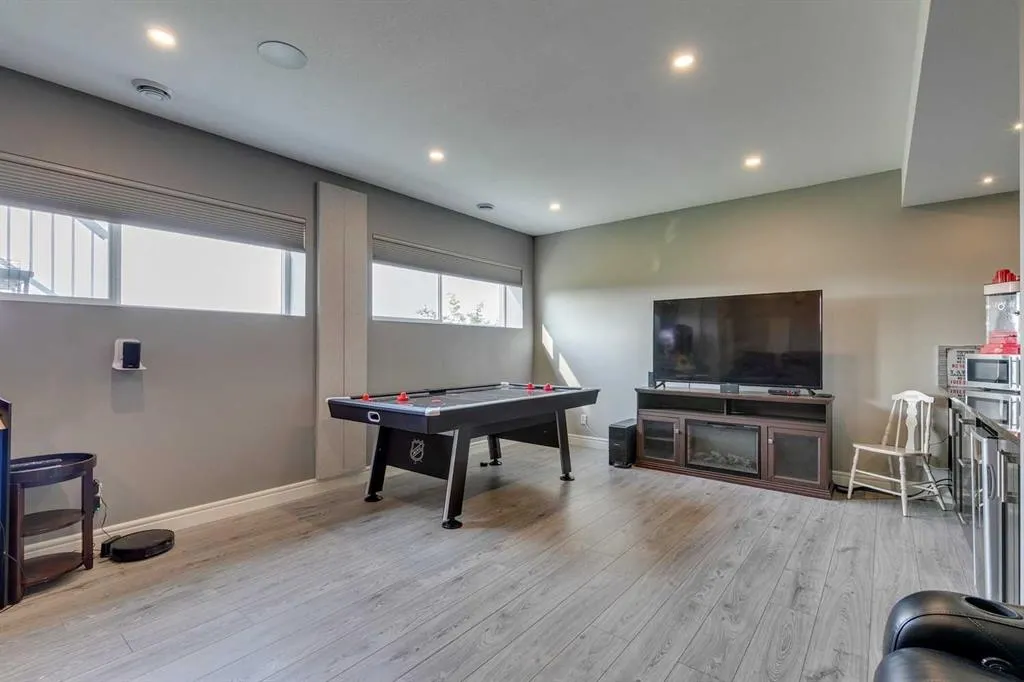 833 East Chestermere Drive
