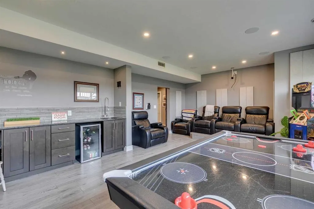 833 East Chestermere Drive