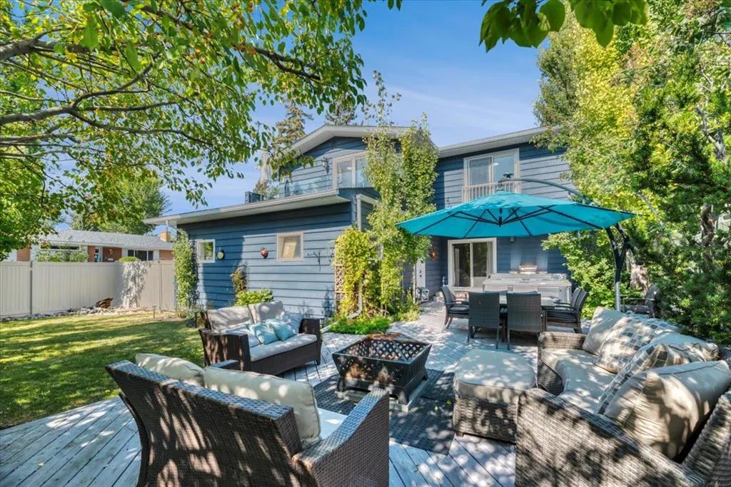 15 Brazeau Crescent SW