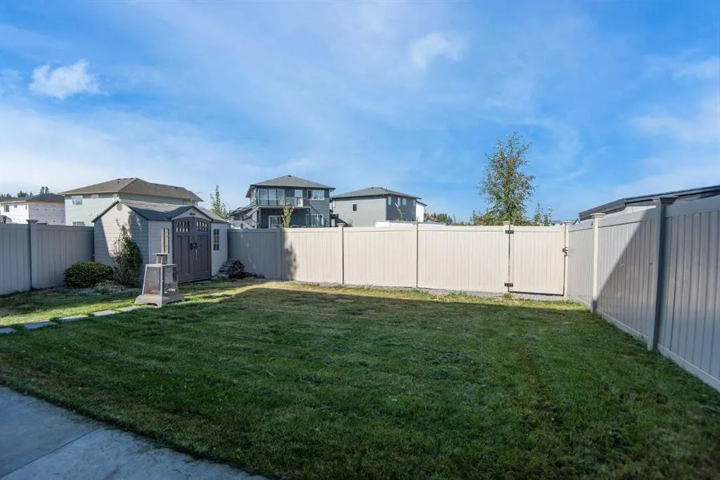 68 Thompson Crescent