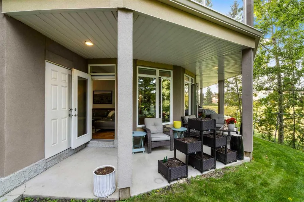 8 Hemlock Crescent, #104