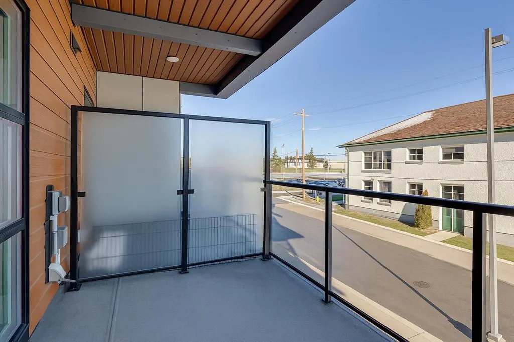 370 Dieppe Drive SW, #214