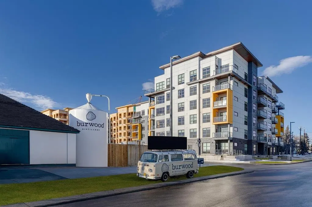370 Dieppe Drive SW, #214