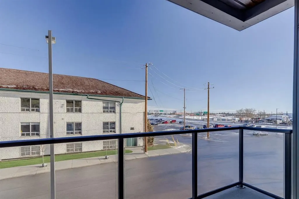 370 Dieppe Drive SW, #214