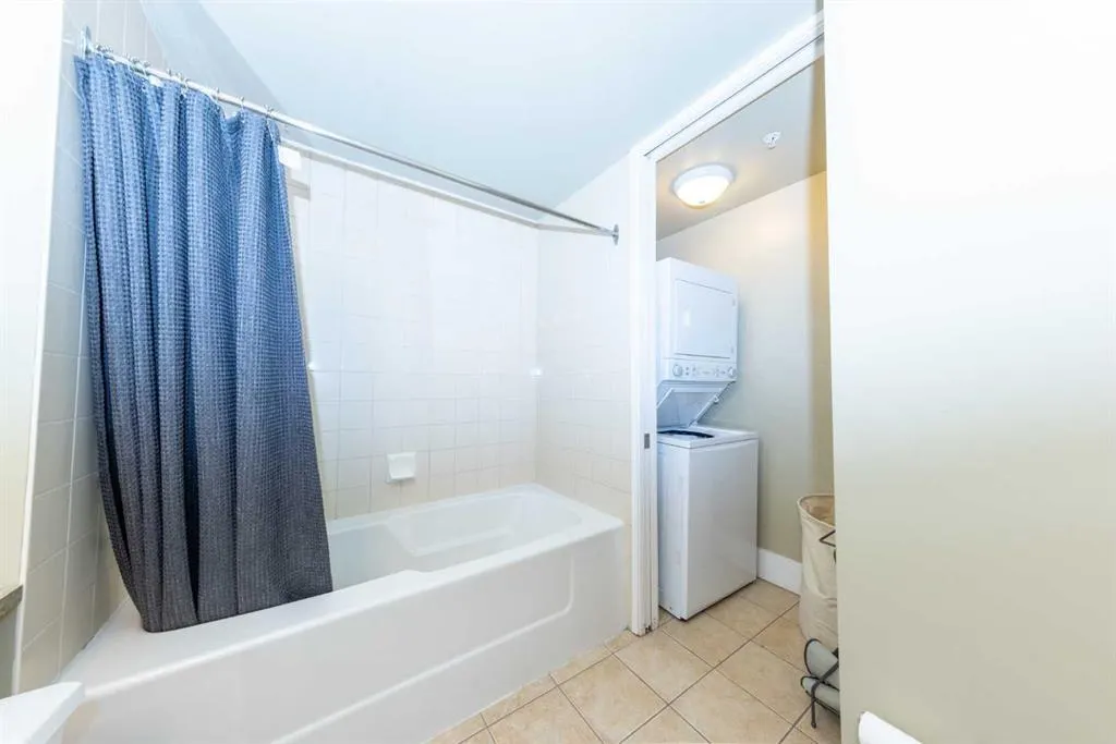 205 Riverfront Avenue SW, #712