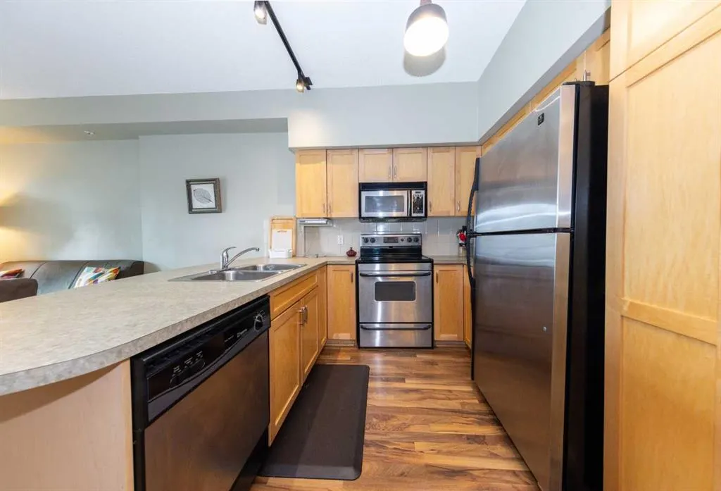 205 Riverfront Avenue SW, #712