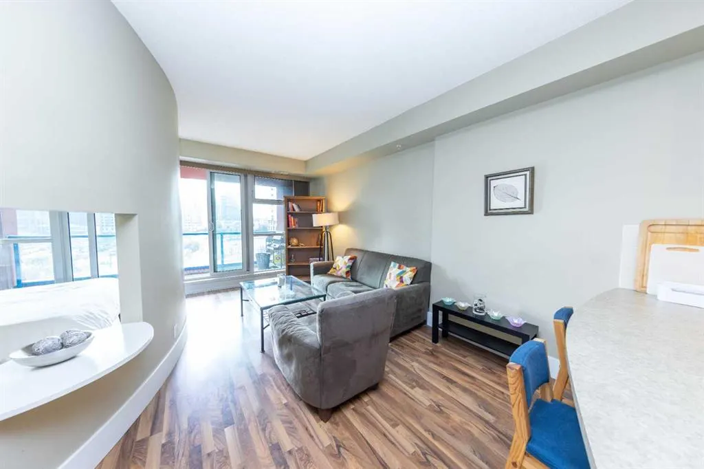 205 Riverfront Avenue SW, #712
